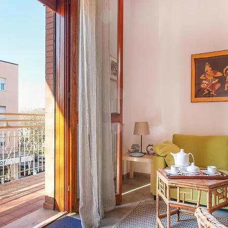 Apartman Lovely In With Kitchen *