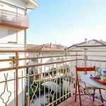 Appartamento Lovely In With Kitchen Rimini